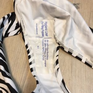 Victoria's Secret Swim - Victoria’s Secret bikini bottom Victoria's Secret Swim - Victoria’s Secret bikini bottom